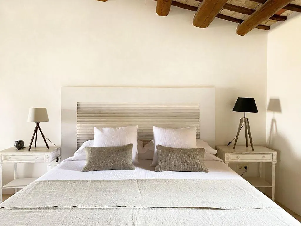 Mas Ferran Adults Only Bed & Breakfast Pals